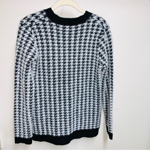 Tahari Black and White Houndstooth Cardigan with Gold Buttons XS to Medium - Picture 13 of 16